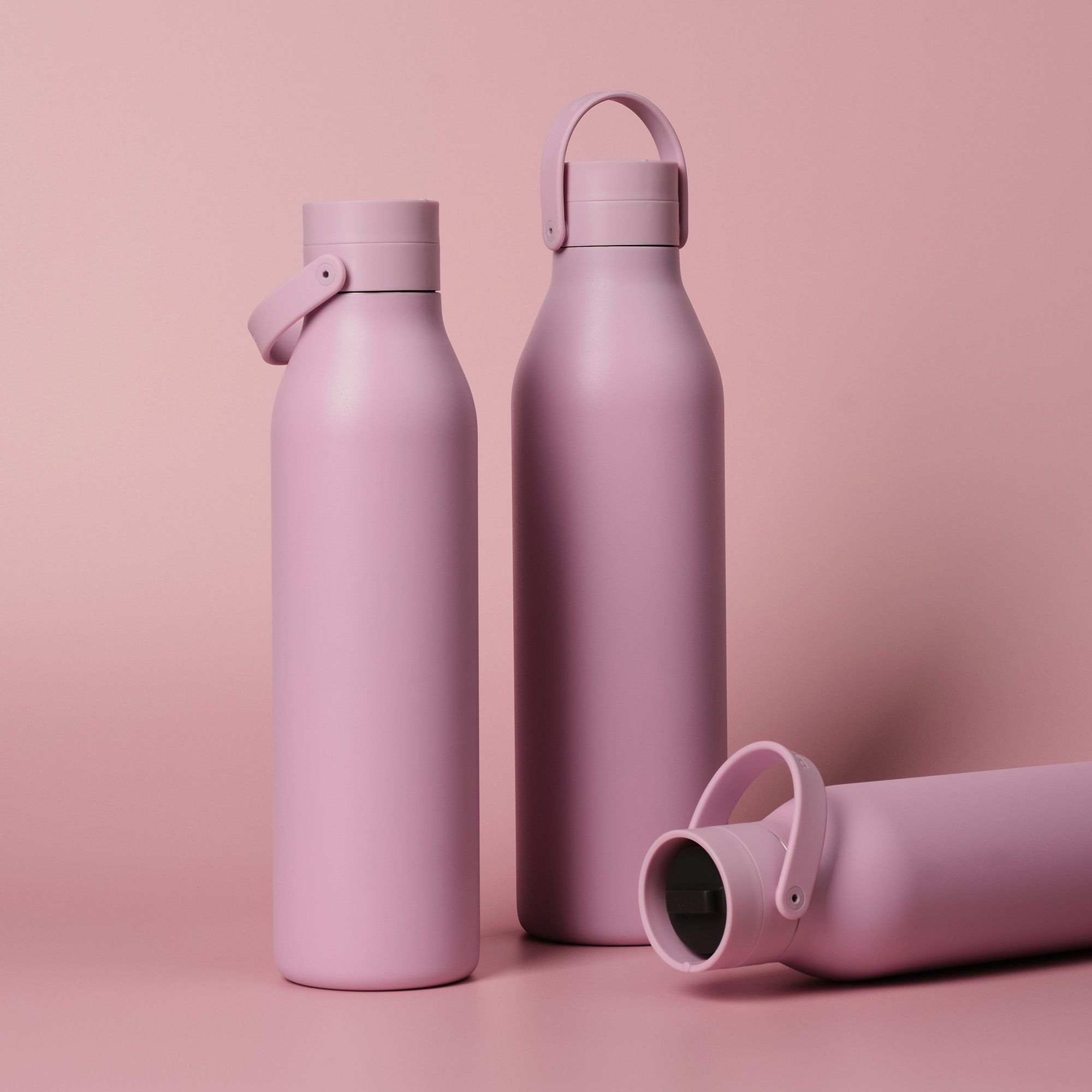 Circular&Co Website_ Stainless Steel_Reusable Bottle_ Dusk Pink _1 Circular&Co Reusable Stainless Steel Water Bottle Group Shot Dusk Pink